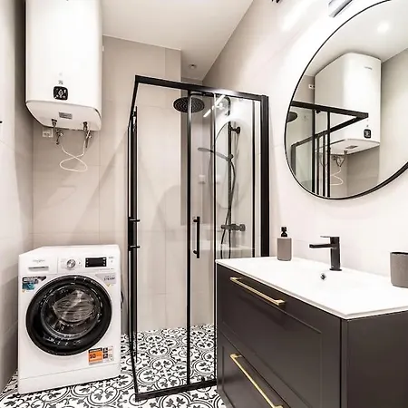Exclusive In Center Free Parking Apartment Tallinn